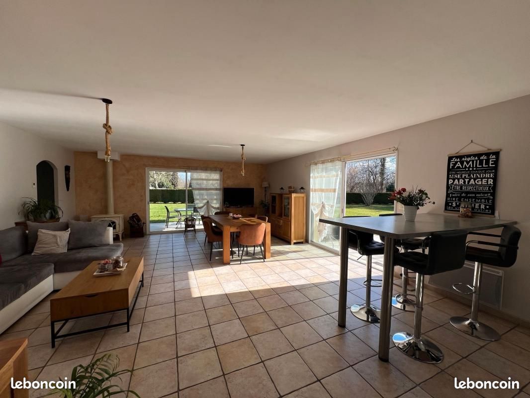 Maison 5 pièces 135 m² · à Lucbardez-Et-Bargues · 135 m² · 285 000 €