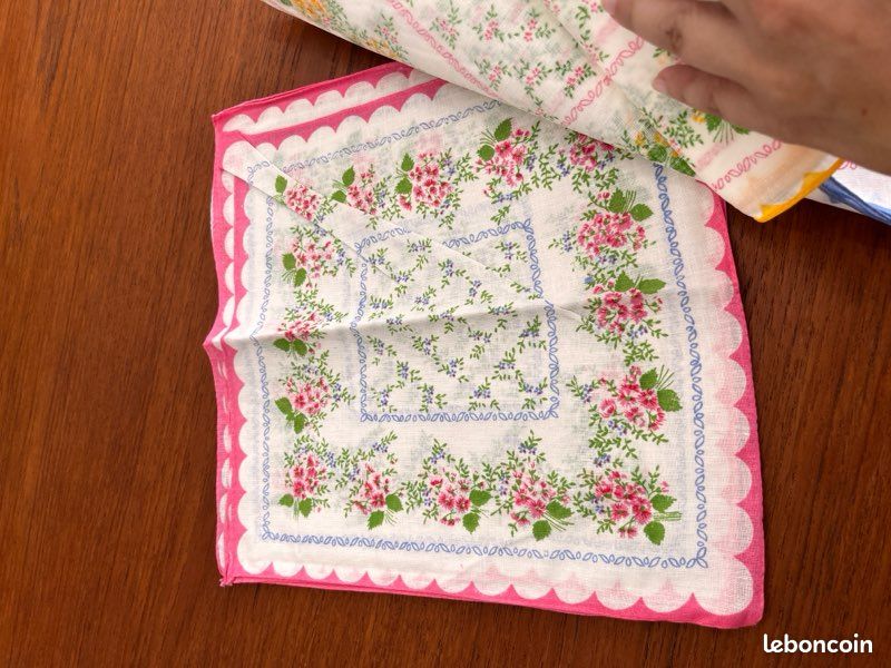 Serviettes de tables fleuries vintage (image 7)