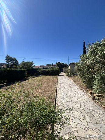 Terrain 253 m² Rognac