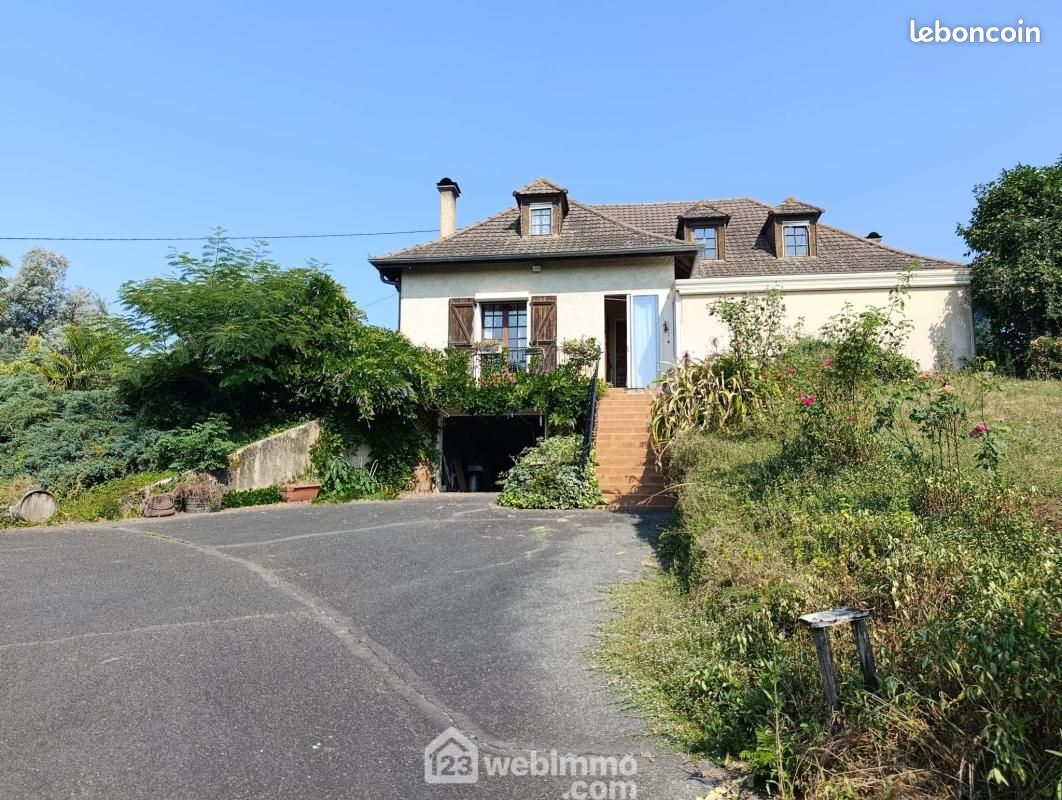 Maison 7 pièces 187 m² · à Lembeye · 187 m² · 210 000 €
