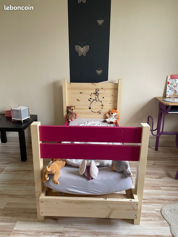 Lit en bois pour enfant (image 1)