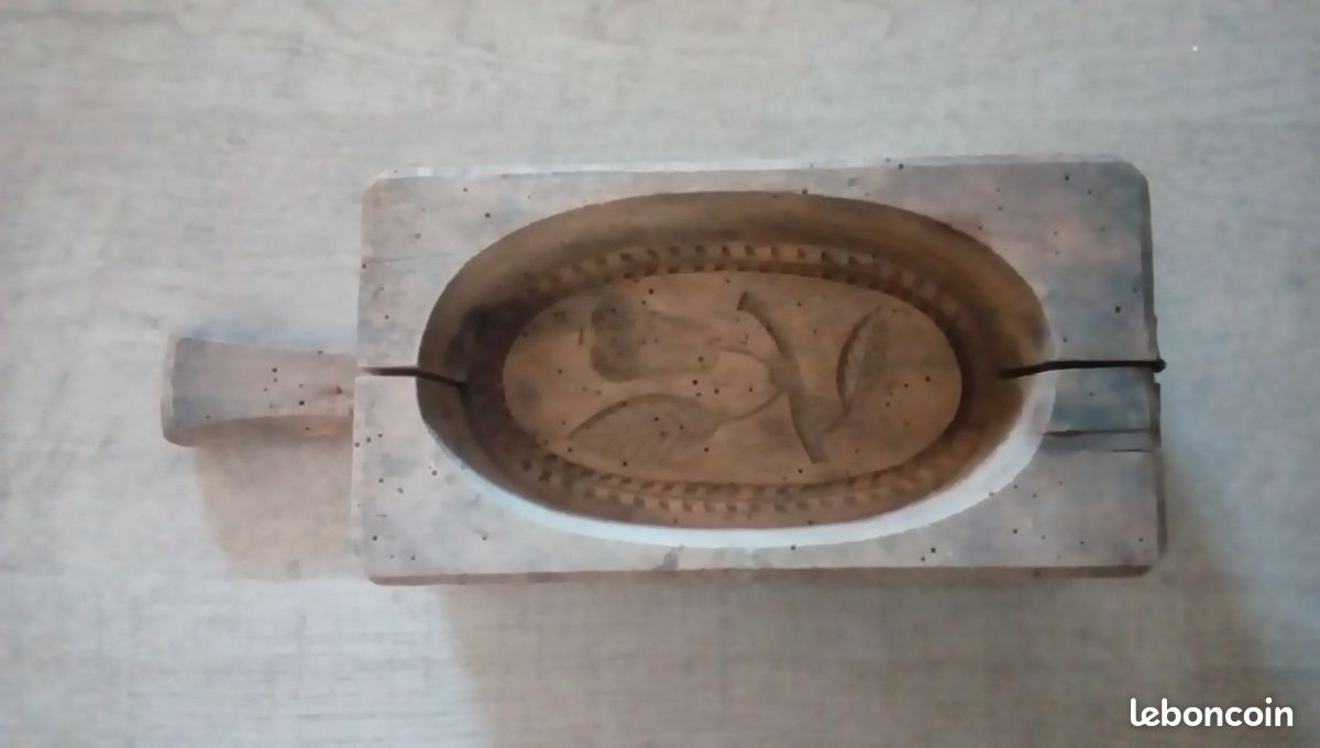 Ancien moule à beurre - Arts de la table