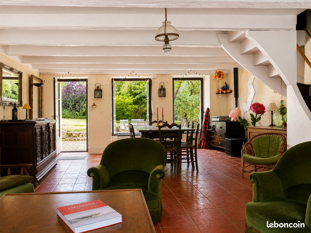 Maison 6 pièces 165 m² · à Valdivienne · 165 m² · 205 000 €