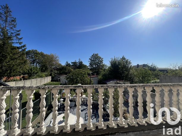 https://img.leboncoin.fr/api/v1/lbcpb1/images/d4/85/dc/d485dc1ef47f85d84a31410a2d161e6c081c6734.jpg?rule=ad-image