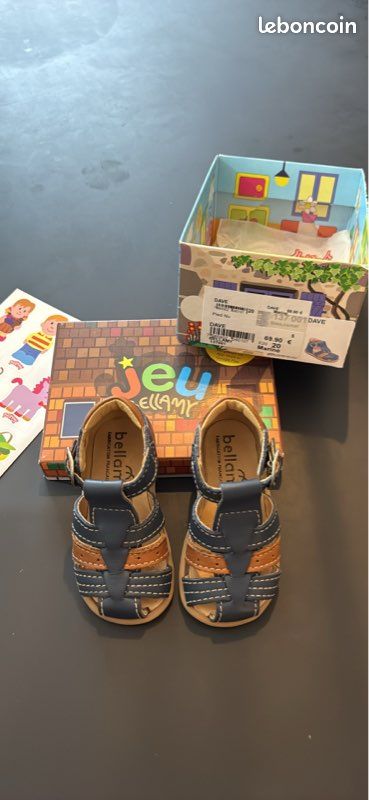Chaussure sandale enfant taille 20 (image 1)
