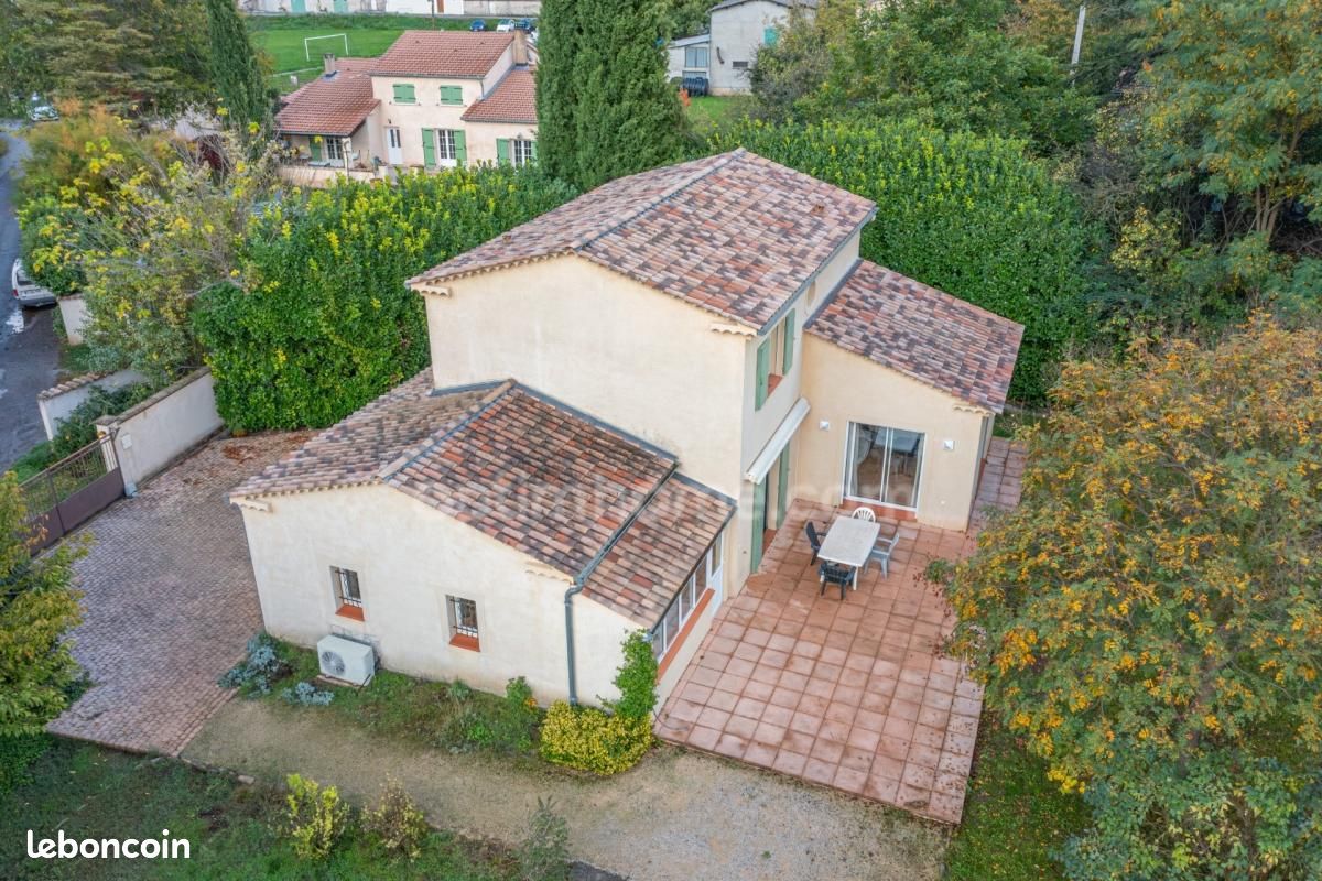 Maison 4 pièces 119 m² · à Estoublon · 119 m² · 275 000 €