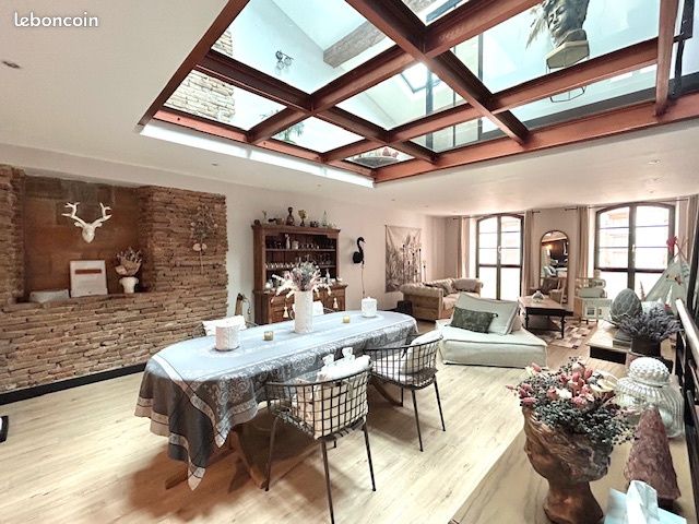 Maison 4 pièces 136 m² (image 1)