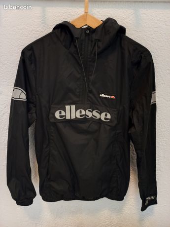 Veste coupe vent ellesse taille s Vêtements