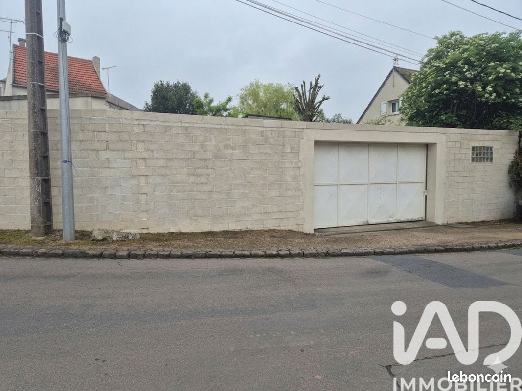Parking/box Lizy-sur-Ourcq · 149 900 €