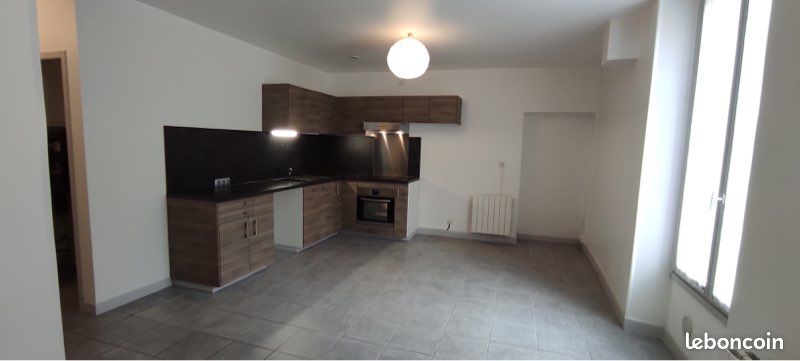 Appartement 2 pièces 45 m² · à Voiron · 45 m² · 670 €