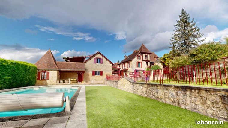 Maison 19 pièces 407 m²