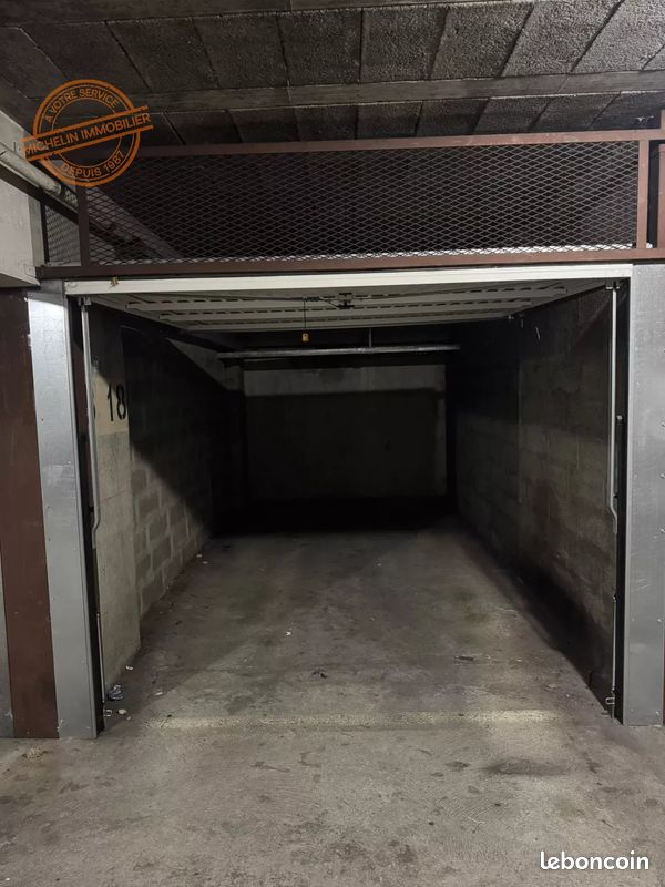 Parking 15 m² · à Villeurbanne · 15 m² · 22 900 €