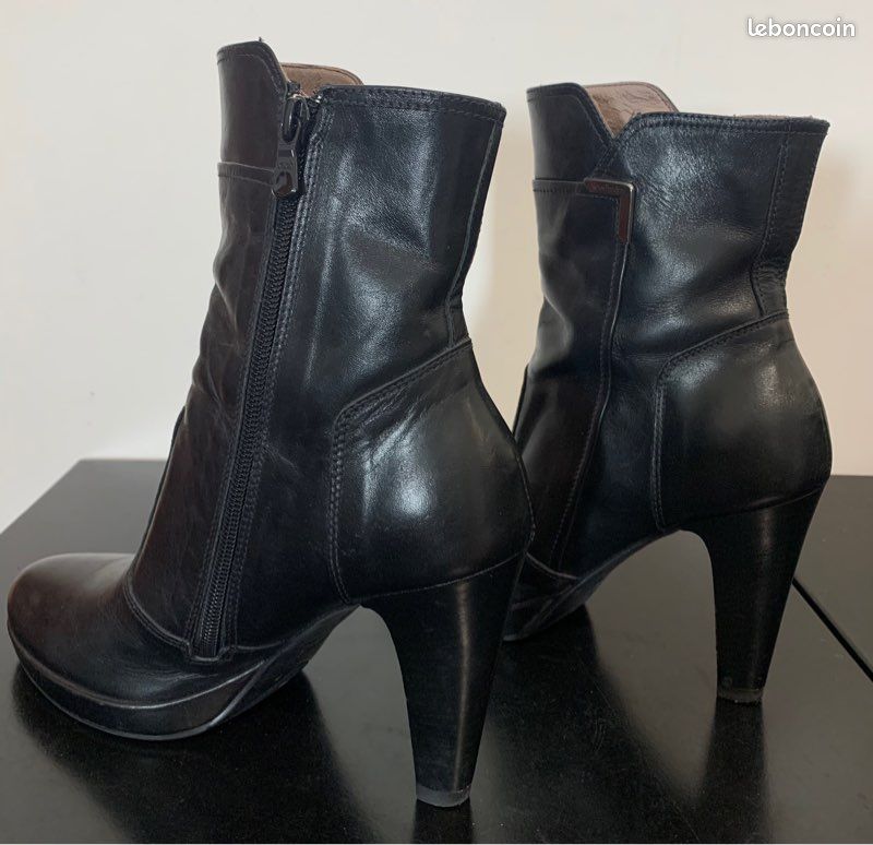 Bottines tout cuir noir NeroGiardini talon 10cm petite plate-forme de 1,5cm Impeccable (image 2)