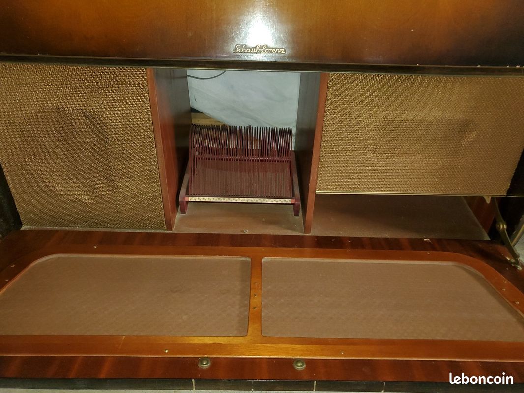 Meuble Radio, tourne disque Schaub Lorenz, modèle " ballerina konsert " (image 6)