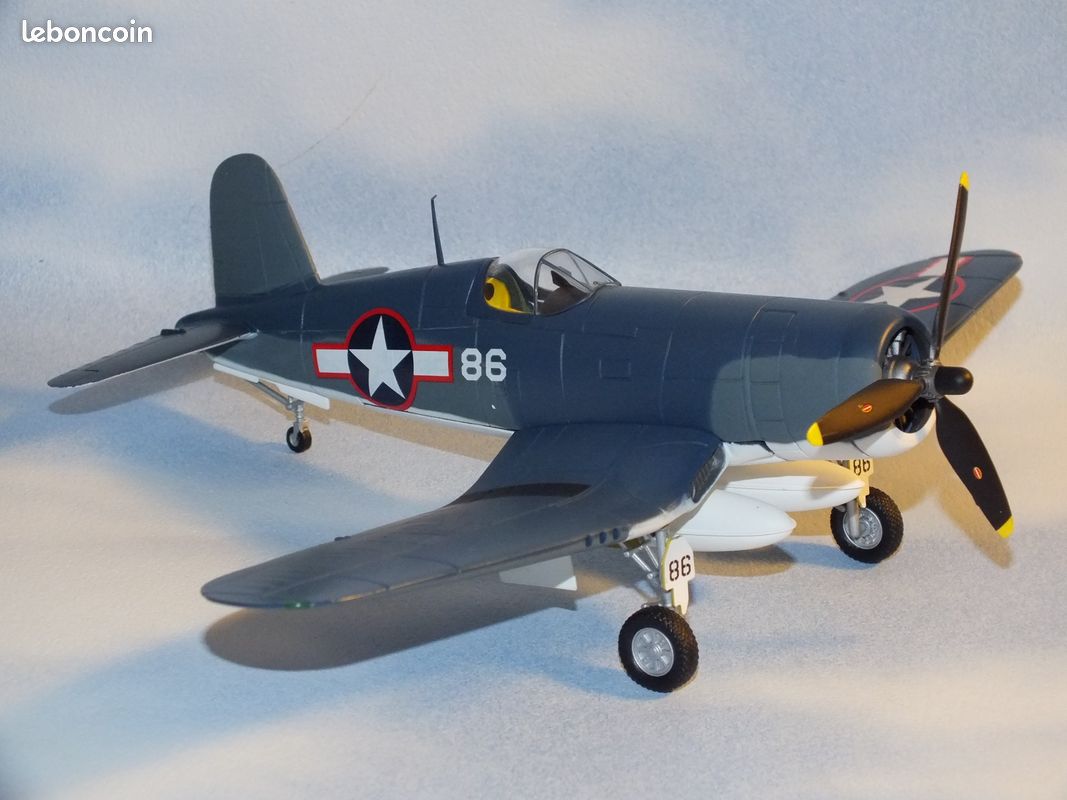 1/48 Franklin Mint Armour 98023 – F4U Corsair (Les Têtes Brulées) (image 1)