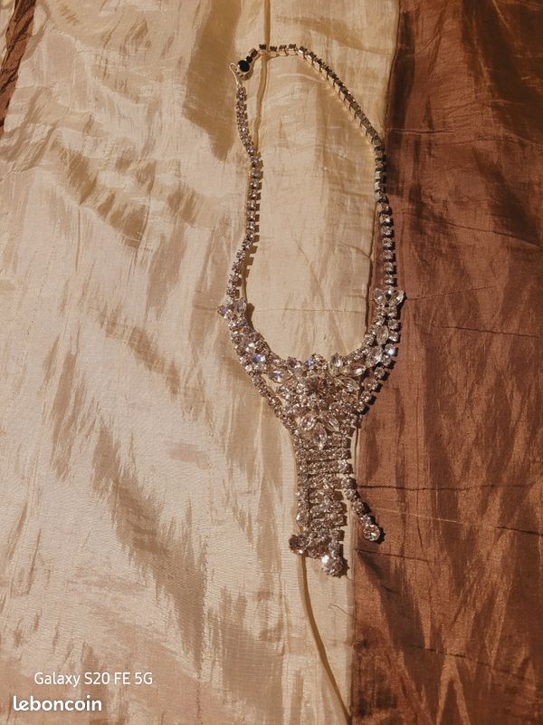Collier strass (image 1)