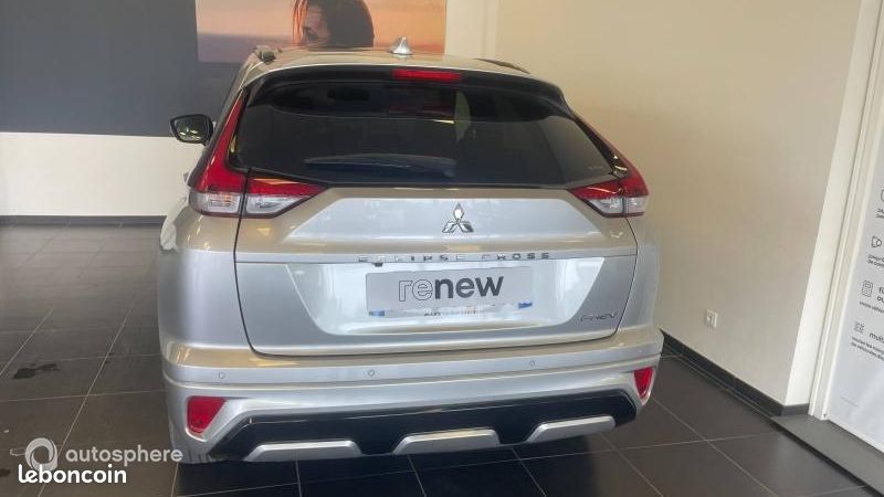 Mitsubishi Eclipse Cross 2.4 MIVEC PHEV 188ch Instyle 4WD 2023 (image 10)