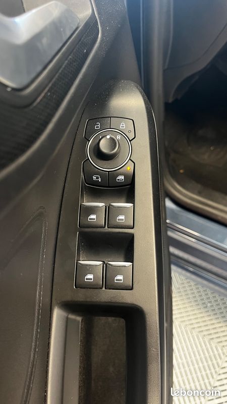 FORD FOCUS BREAK 1.0 ECOBOOST 125 HYBRID ST-LINE BVa (image 28)