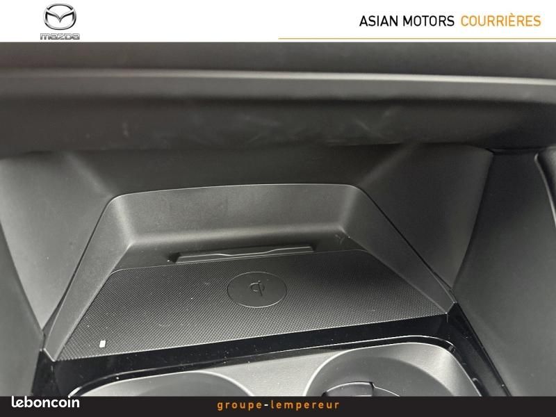 Mazda Mazda 3 Berline 2.0 e-SKYACTIV-X M-Hybrid 186ch Takumi BVA 2025 Euro6e (image 27)