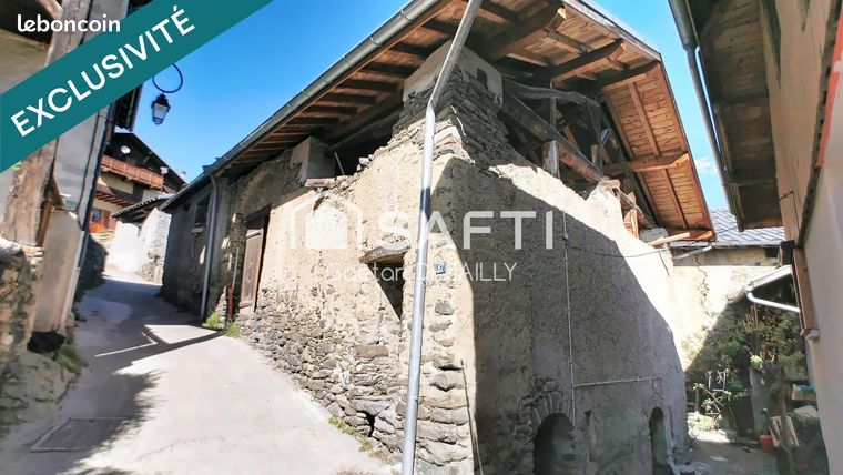 Grange 1 pièce 66 m²