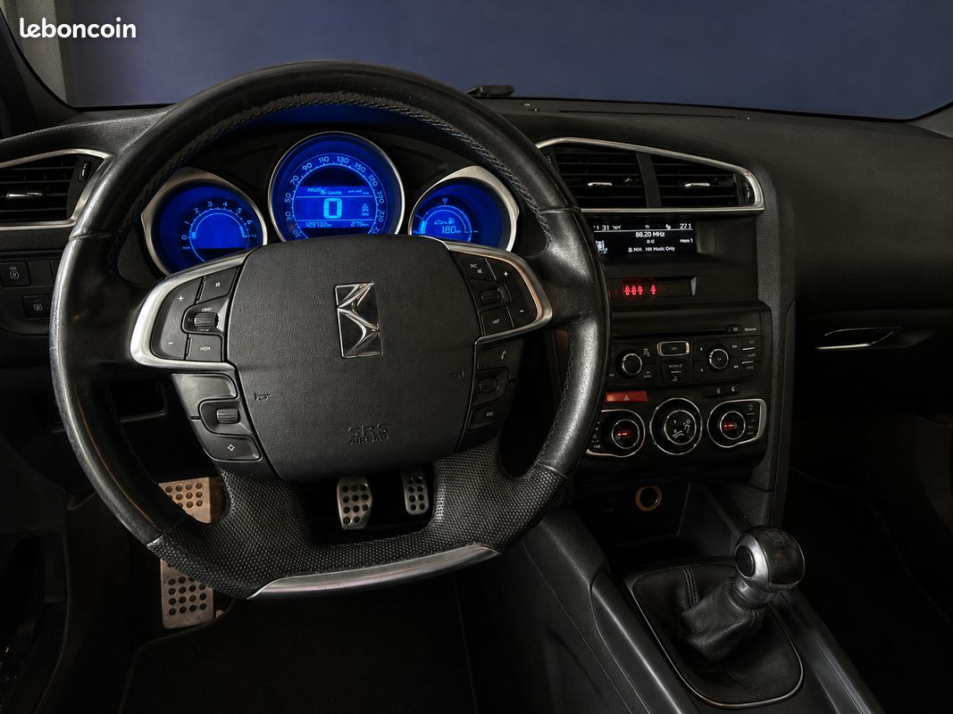 CITROEN DS4 1.6 120 cv So Chic - 2012 - 133 000 km - Régulateur - Bluetooth - Climatisation - Entretien Citroën (image 7)