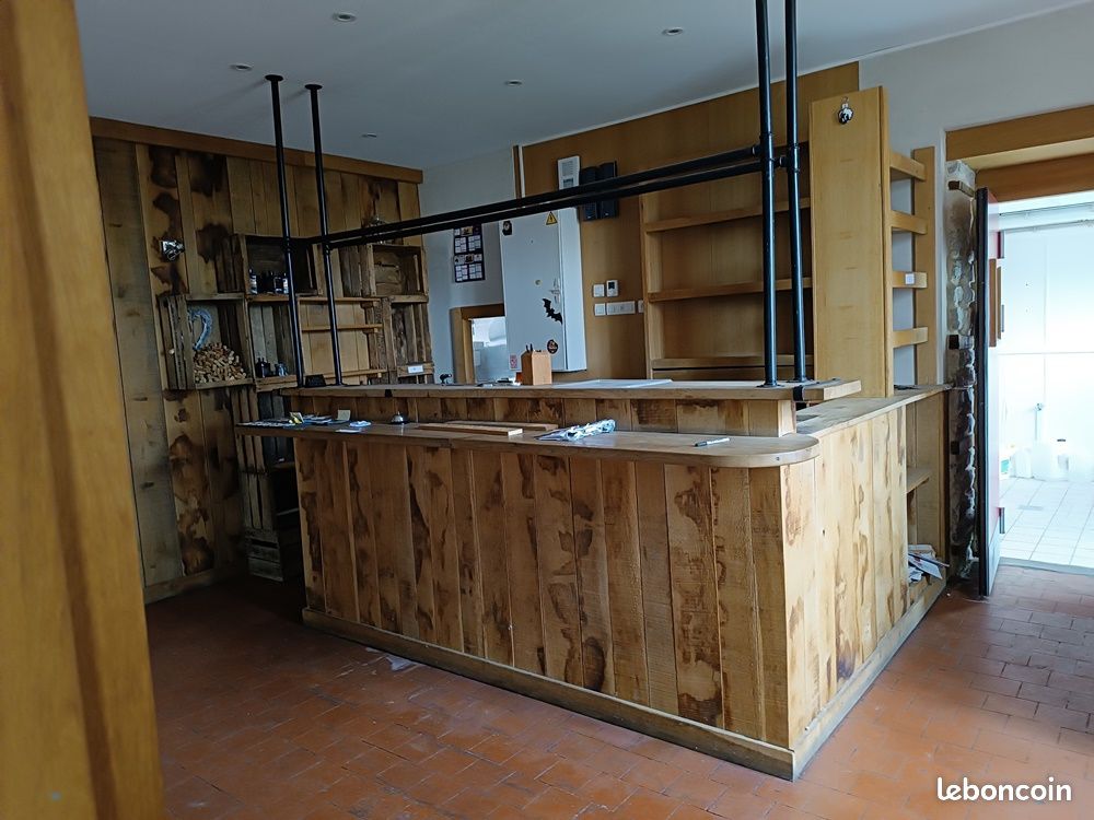 Immeuble 7 pièces 160 m² · à Beffes · 160 m² · 80 000 €