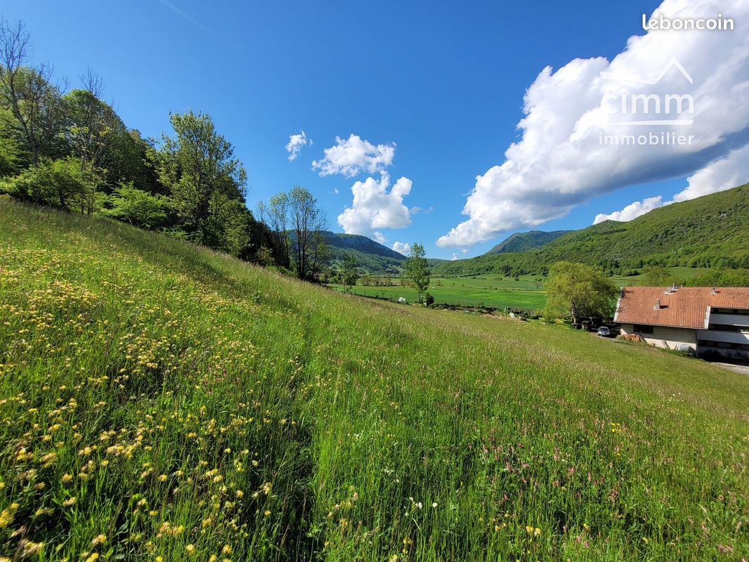 Terrain 2541 m² · à La Chapelle-en-Vercors · 2 541 m² · 78 000 €