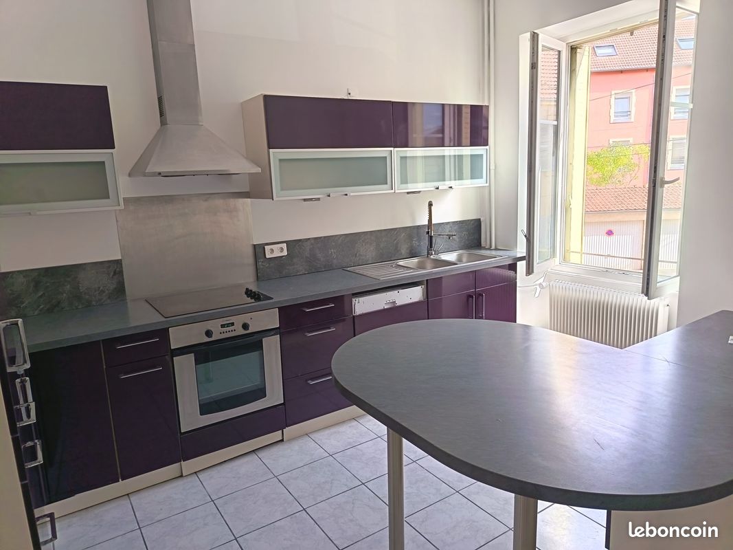 Appartement 5 pièces 100 m² · à Belfort · 100 m² · 162 000 €
