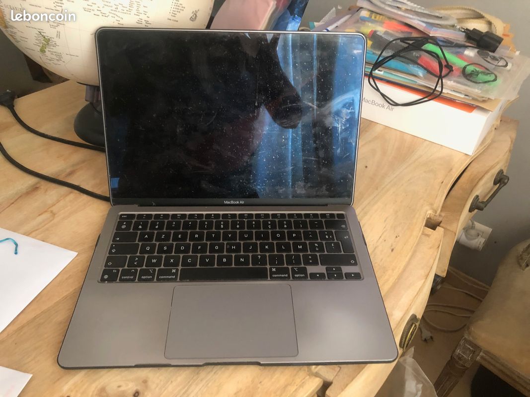 Réparation Écran Cassé MacBook Pro 15 A1990