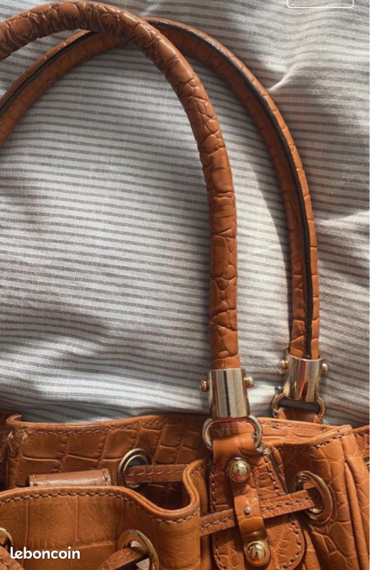 Sac à main marque Michael Kors en cuir crocodile bourse marron (image 3)