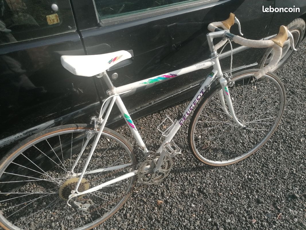 Vélo Peugeot vintage (image 2)
