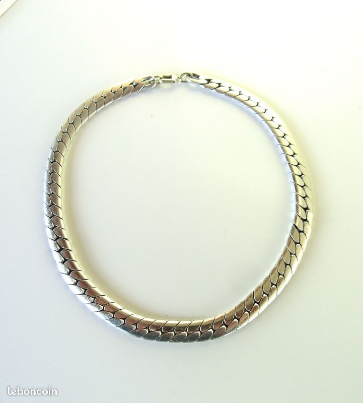 Collier chaine serpent pendentif couleur argent pierre de lune bijou