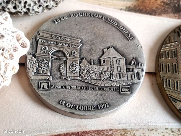 Médaille Vintage Marathon De La Liberté Caen 1994, Rare, Avec Son Coffret - France