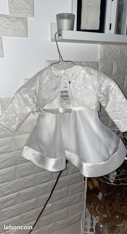 Robe de cérémonie bébé 6 mois (image 1)