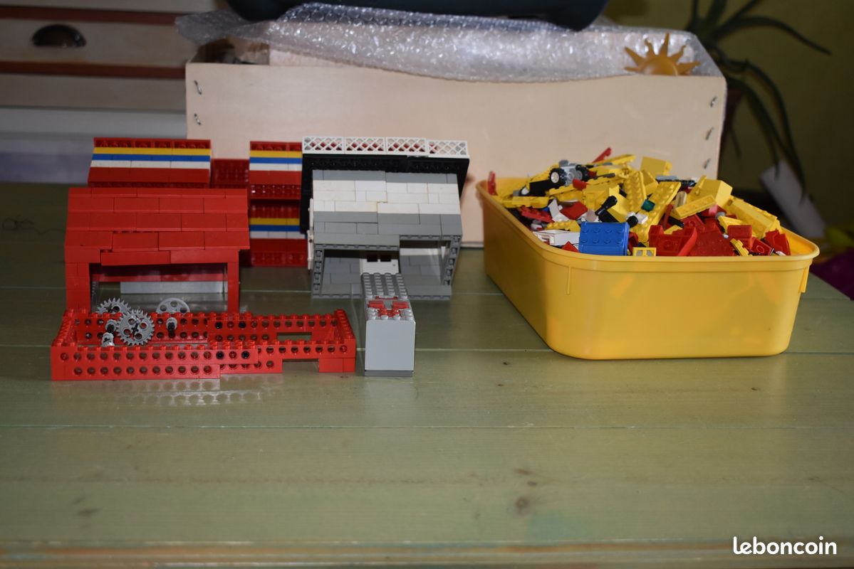 Legos (image 3)