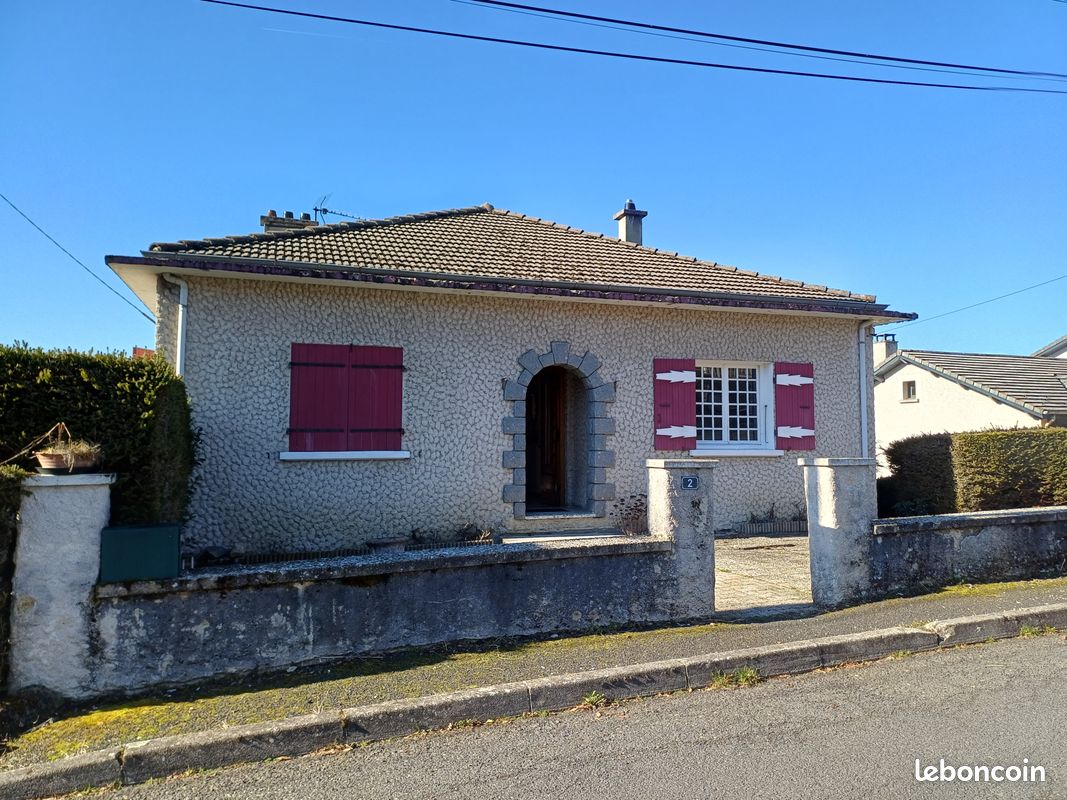 Maison 6 pièces 105 m² · à Tence · 105 m² · 210 000 €