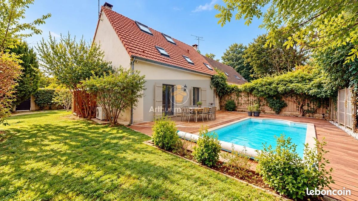 Maison 6 pièces 153 m² · aux Mureaux · 153 m² · 449 000 €