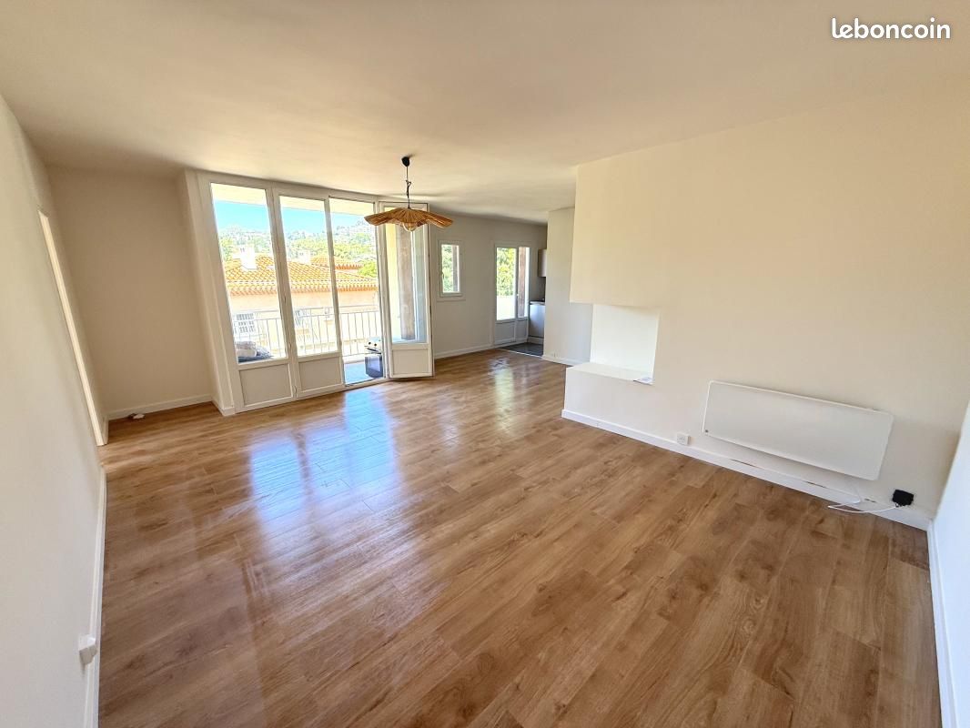 Appartement 3 pièces 68 m² · à Cassis · 68 m² · 1 400 €