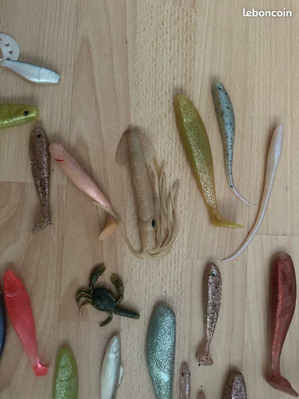 🎣 Lot de 32 leurres – prêts à séduire tous les poissons (et peut-être même votre beau-frère pêcheur jaloux) (image 3)