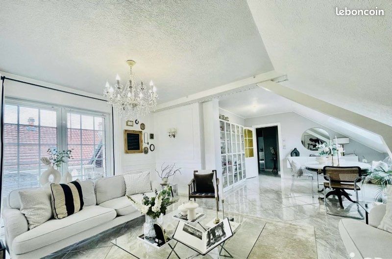 Appartement 5 pièces 126 m² · à Puttelange-aux-Lacs · 126 m² · 860 €