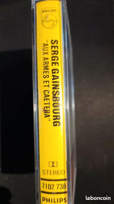 K7 audio Serge Gainsbourg "aux armes et coetera" (image 2)