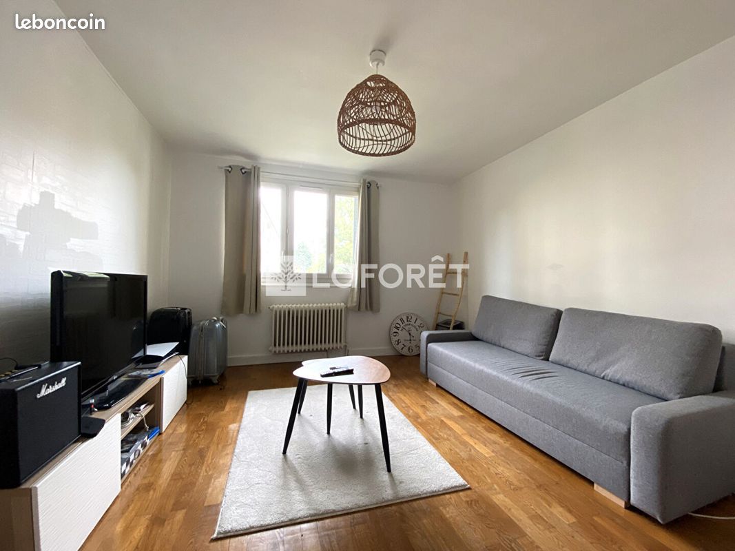 Appartement 3 pièces 57 m² · à Tassin-la-Demi-Lune · 57 m² · 906 €