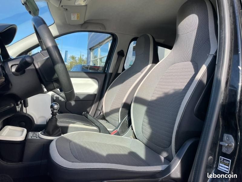 Renault Twingo 0.9 TCe 90ch energy Limited Euro6c (image 14)