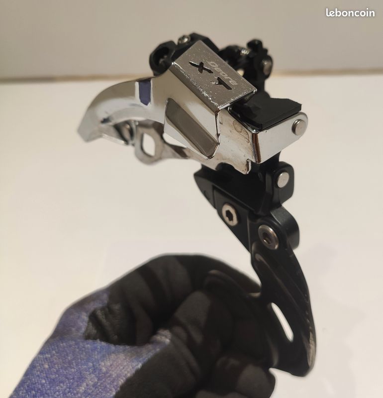 Dérailleur Avant Shimano Deore XT – 11 Vitesses – Montage Direct – Neuf Sous Blister