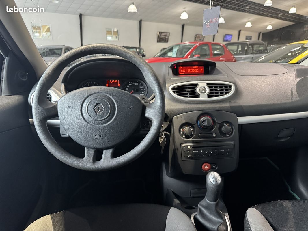 Renault CLIO III 1.2 16V 75CH 5P 30 800 KM 1 ERE MAIN PLB AUTO (image 23)