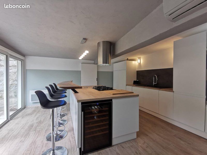 Maison 4 pièces 110 m² · à Biard · 110 m² · 2 490 000 €