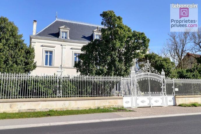 https://img.leboncoin.fr/api/v1/lbcpb1/images/d4/9f/58/d49f58d2ce9edf611130b2d971f7bf44d7b2f11b.jpg?rule=ad-image