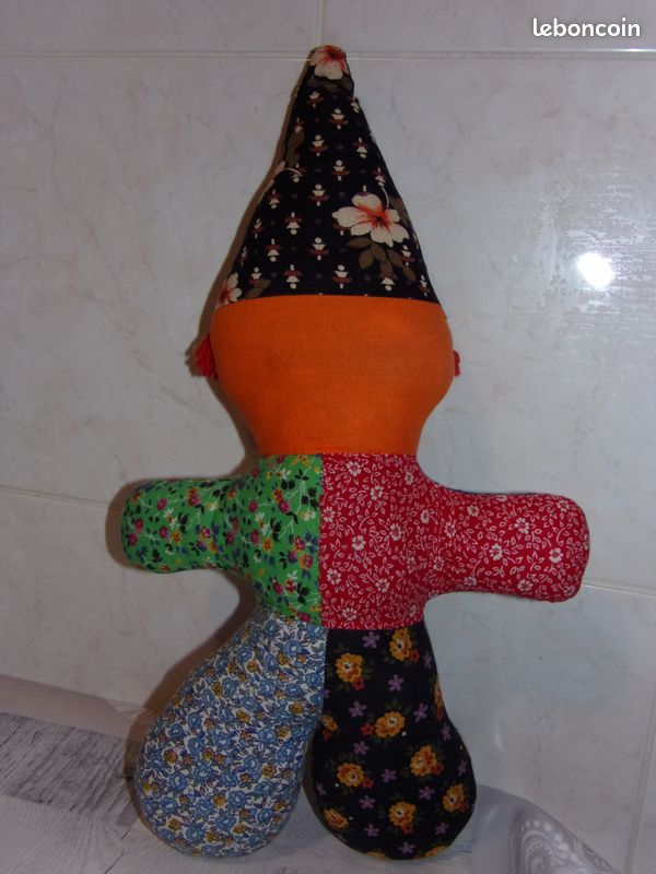 Clown en tissu multicolore (image 2)