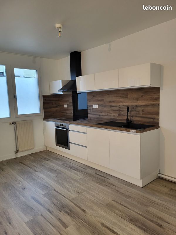 Appartement 3 pièces 70 m² · à Chambéry · 70 m² · 1 200 €/mois