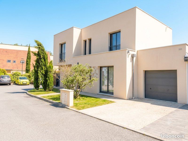 Maison 5 pièces 150 m² · à Rambouillet · 150 m² · 749 000 €